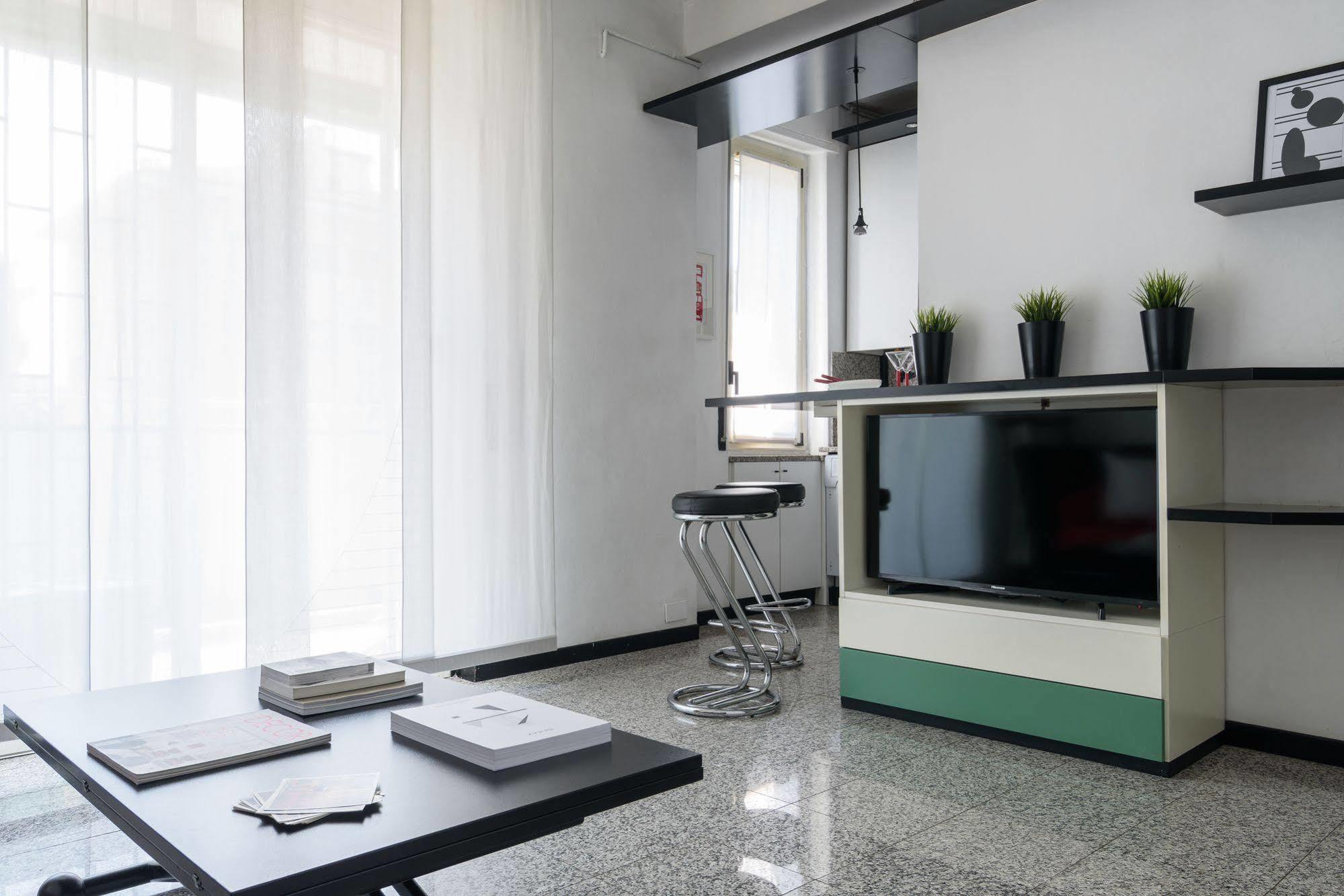 Alcuino Apartment Мілан Екстер'єр фото